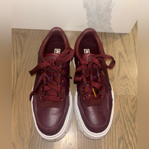 Puma Burgundy Red Mayze Stack Edgy Cord Platform Sneakers women’s size 8 - Picture 3 of 13